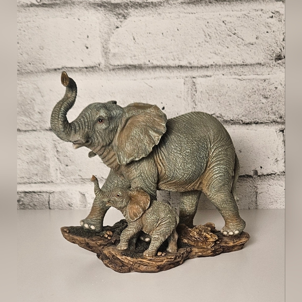 Elephant Mother & Baby Figurine 9β Youngβs Safari Decor